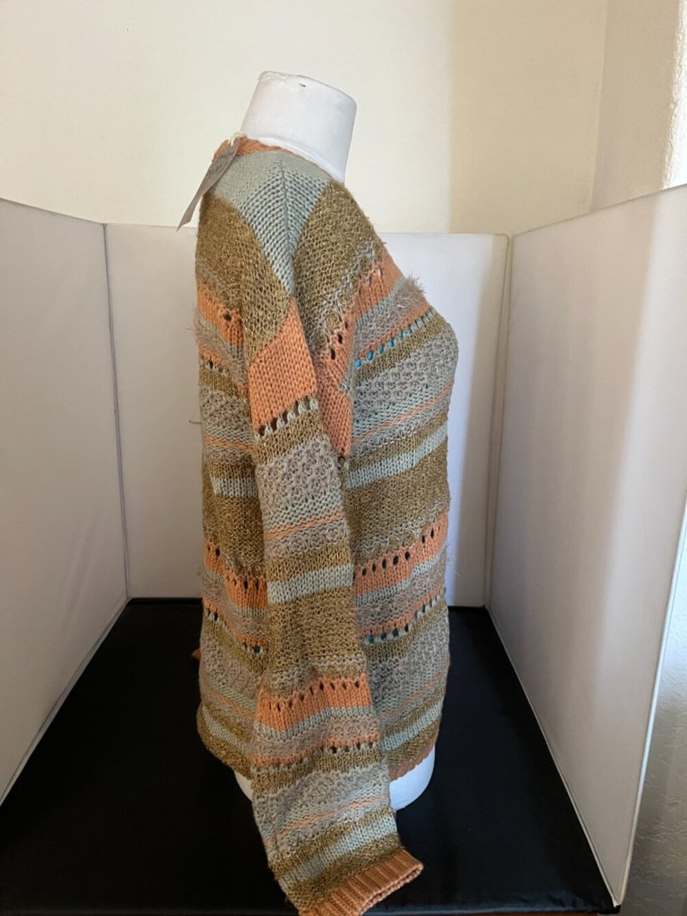 Unique Sweater! - Picture 3 of 3